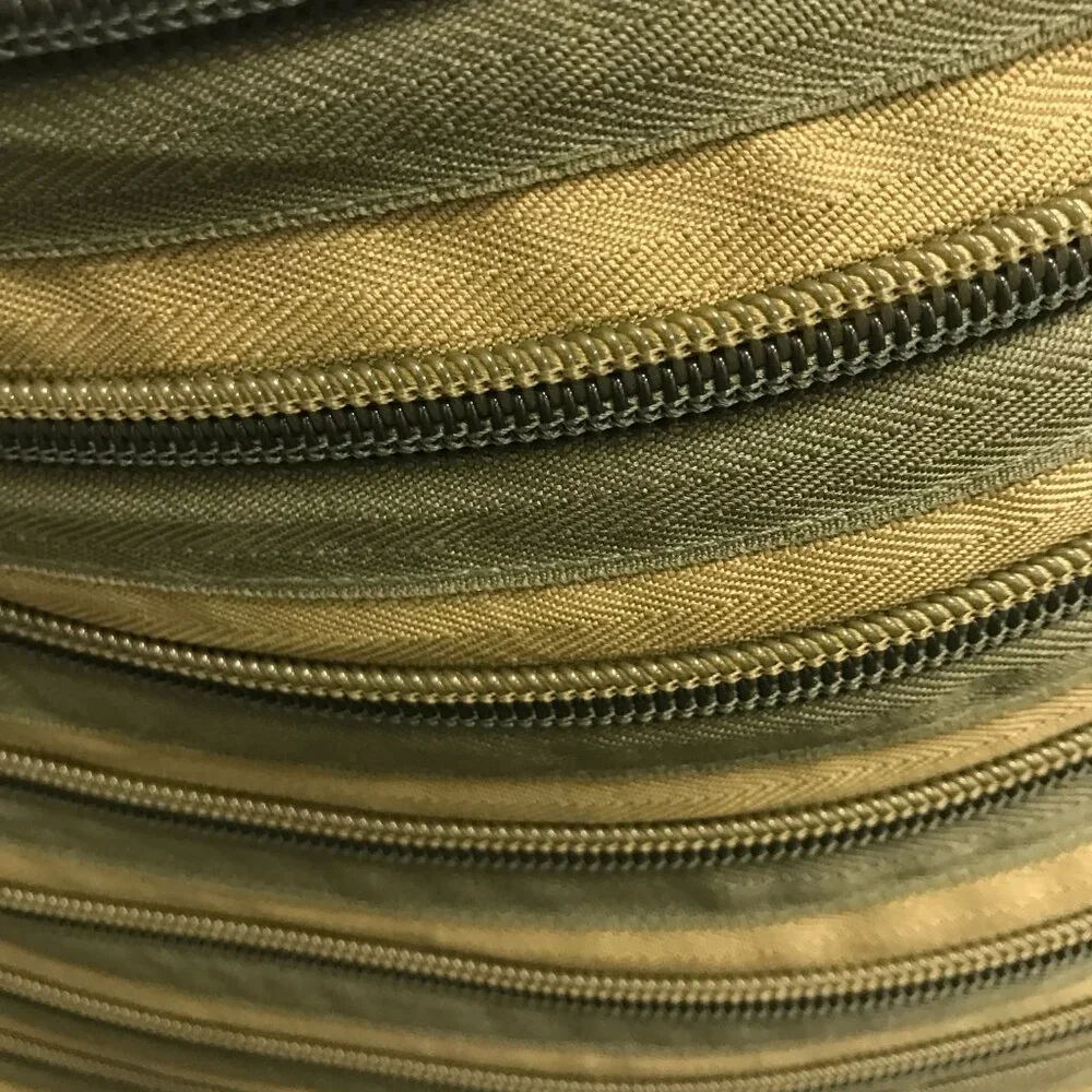 Zip It Army green crossbody large shoulder bag